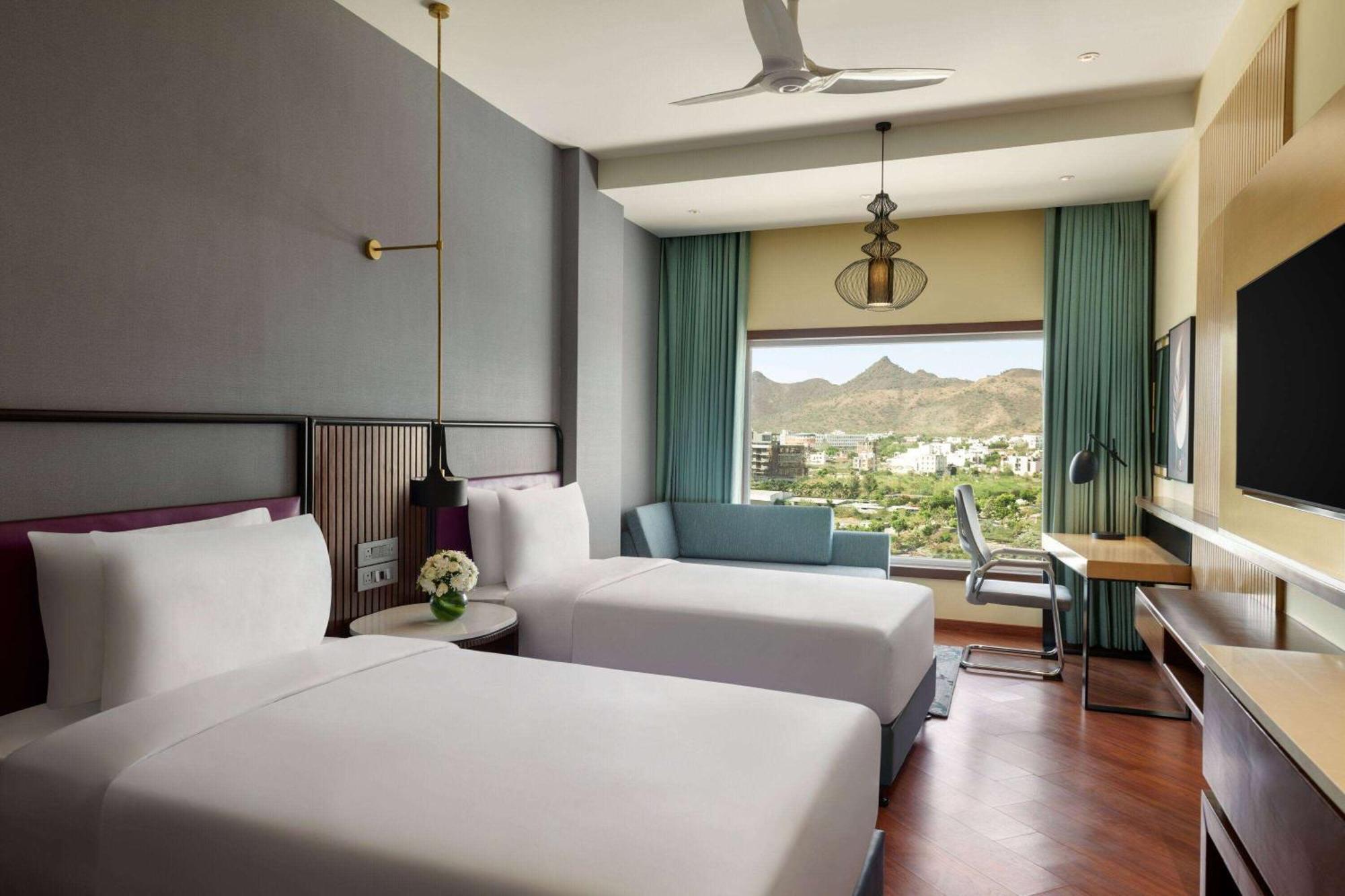 Ramada Encore By Wyndham Udaipur Roopnagar ภายนอก รูปภาพ