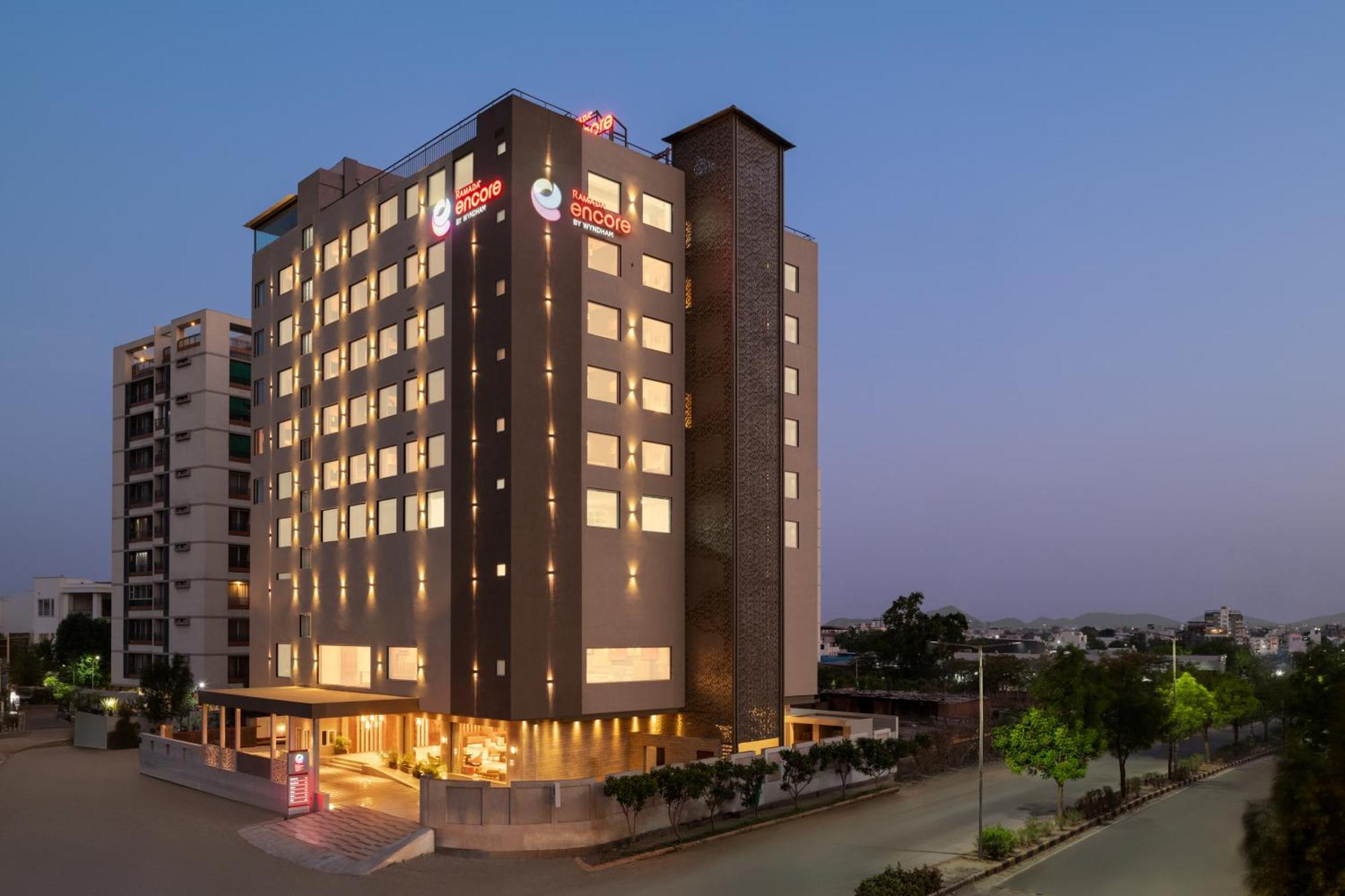 Ramada Encore By Wyndham Udaipur Roopnagar ภายนอก รูปภาพ